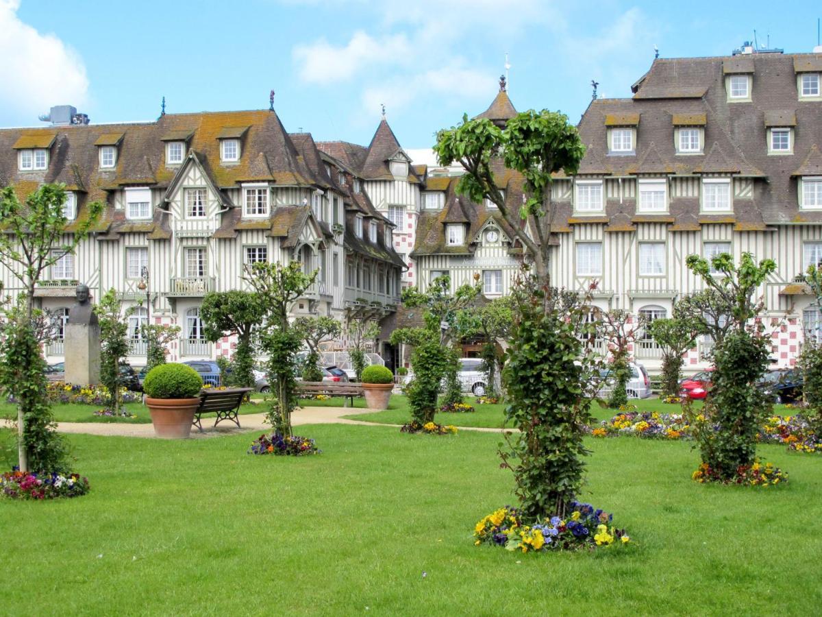 Apartment Les Jardins Du Yacht Club By Interhome Deauville Luaran gambar